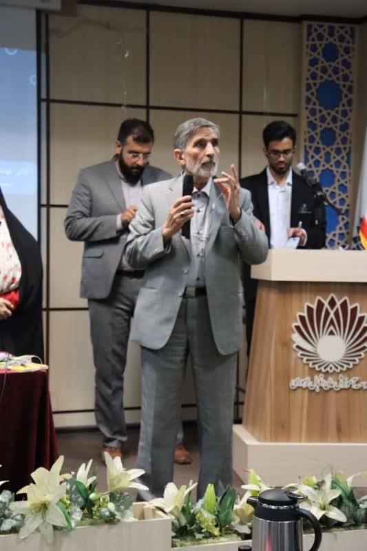 برگزاری همایش استانی آوات با هدف امید آفرینی و ایجاد کسب و کار در مؤسسه آموزش عالی اقبال لاهوری