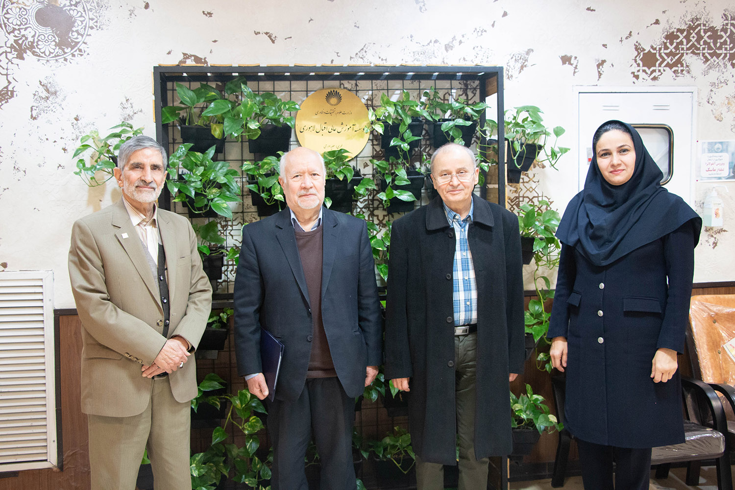 تقدیر از دکتر علیرضا ناجی میدانی؛ عضو هیات علمی بازنشسته گروه مکانیک