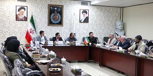 برگزاری نشست اعضای هیات مدیره انجمن تحقیق و توسعه استان با مدیران گروه