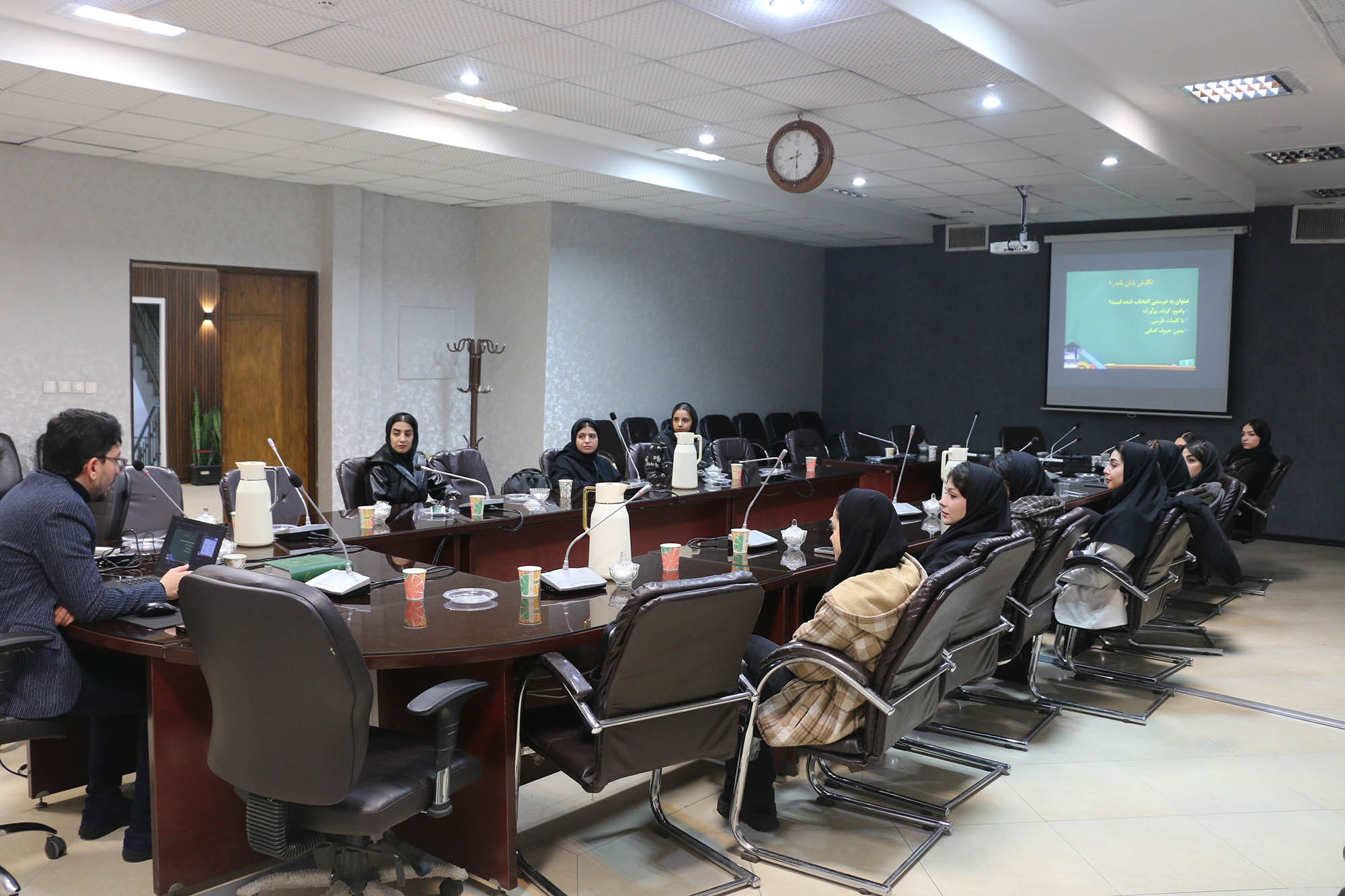 کارگاه «شیوه نگارش پایان‌نامه و طرح‌های پژوهشی»