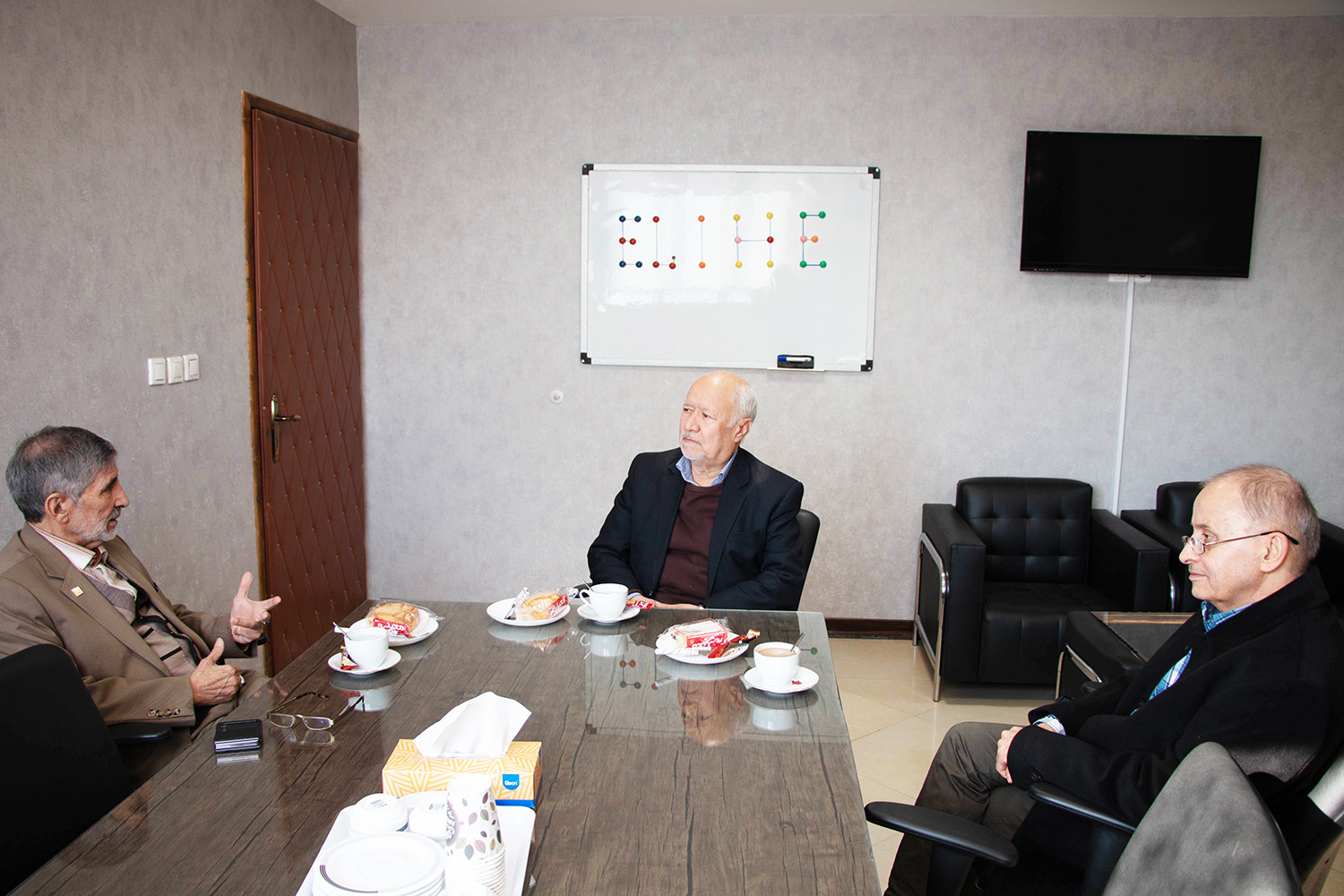 تقدیر از دکتر علیرضا ناجی میدانی؛ عضو هیات علمی بازنشسته گروه مکانیک