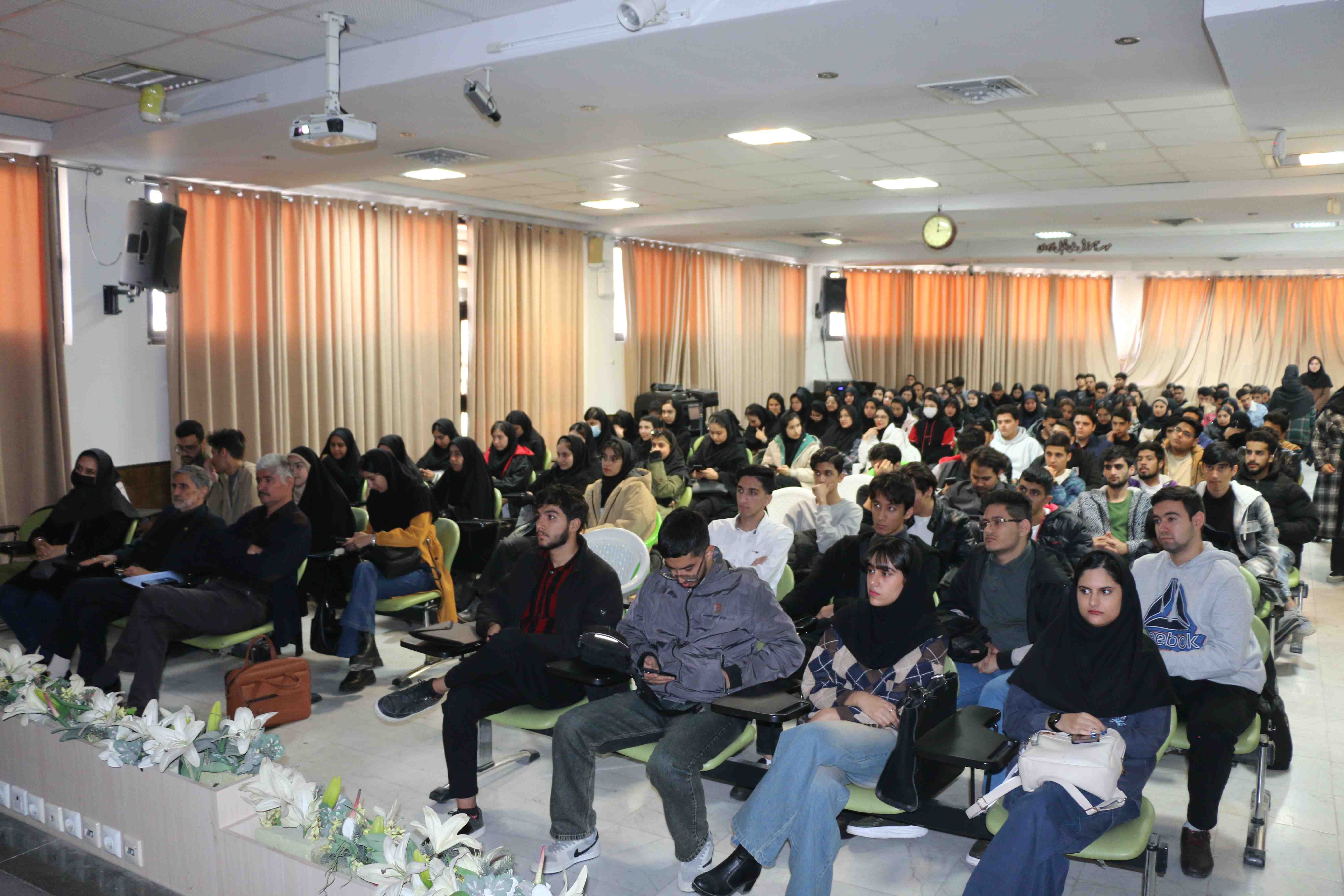 جلسه معارفه نو دانشجویان موسسه مهر ماه 1404