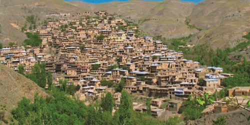برنامه دره پیمایی روستای زیبای کنگ