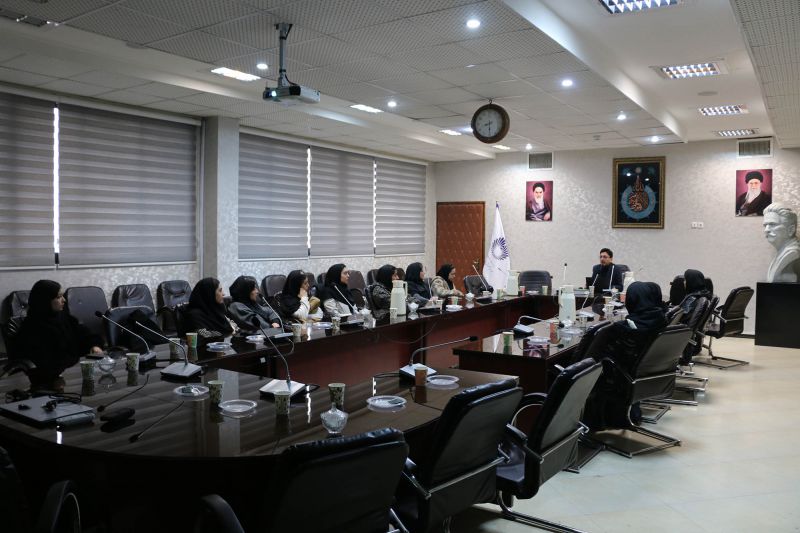 کارگاه «شیوه نگارش پایان‌نامه و طرح‌های پژوهشی»