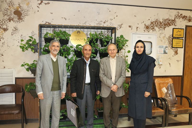 تقدیر از مهندس سعید میرزایی؛ از مدیران اسبق اداره آموزش موسسه آموزش عالی اقبال لاهوری