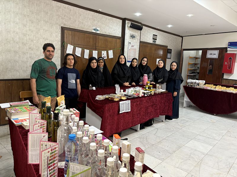 برگزاری نمایشگاه گیاهان دارویی ، کارآفرینی و مواد غذایی سالم