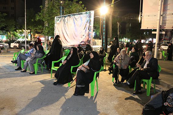 گردهمایی استادان، کارکنان و دانشجویان موسسه در کنار مردم، در تجمعات شبانه با محوریت "امید و همدلی"